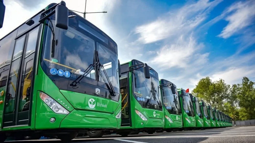 Изменено движение некоторых автобусов в Бишкеке ко Дню Победы - схема