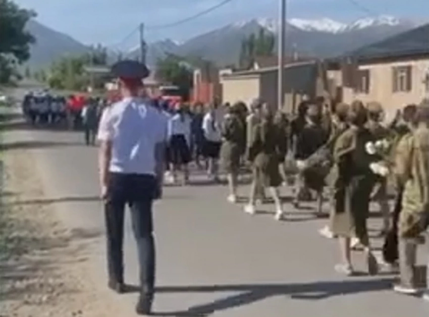 В селе Арчалы прошла акция «Бессмертный полк» (видео)