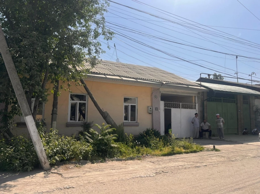"Интербилим": В Оше начали снос 14 домов без письменного уведомления