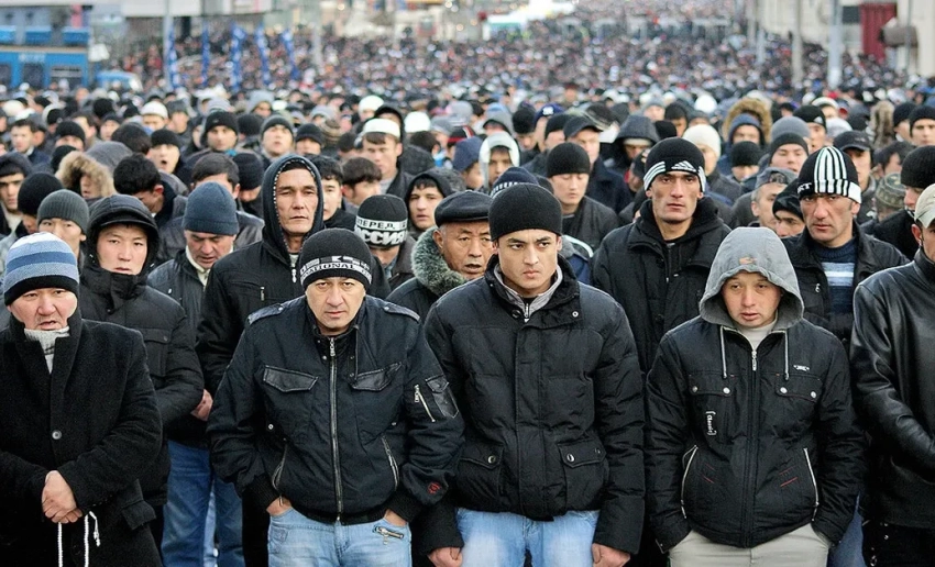 В Минтруда рассказали, в какие страны могут поехать кыргызстанцы, вернувшиеся из России