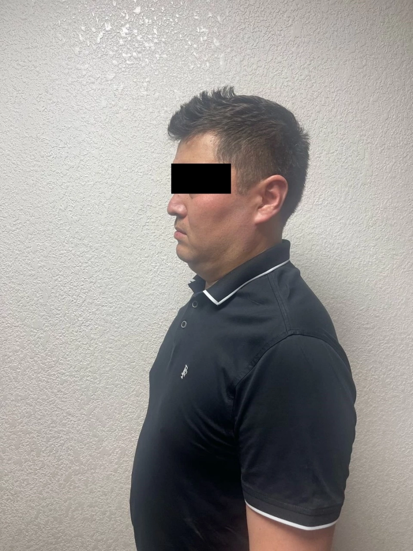 Брал взятки и организовал коррупционную схему. Задержан экс-начальник отдела ГНС