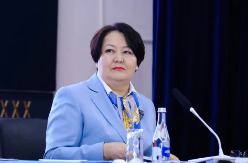 Догдуркүл Кендирбаева назначена министром просвещения