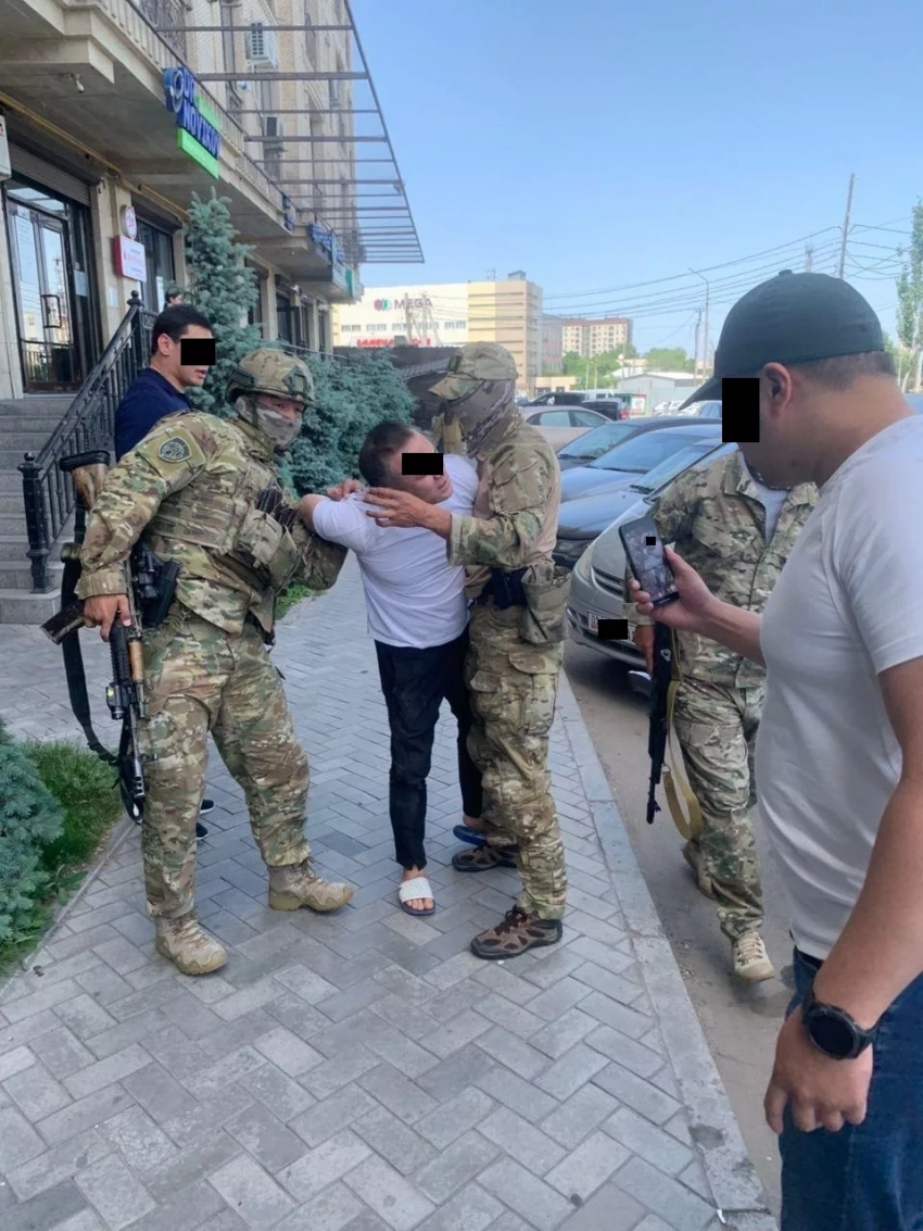 Дело Камчы Кольбаева: ГКНБ Кыргызстана задержал бывшего сотрудника МВД, директора ДЮСШ и приближенного кримавторитетов