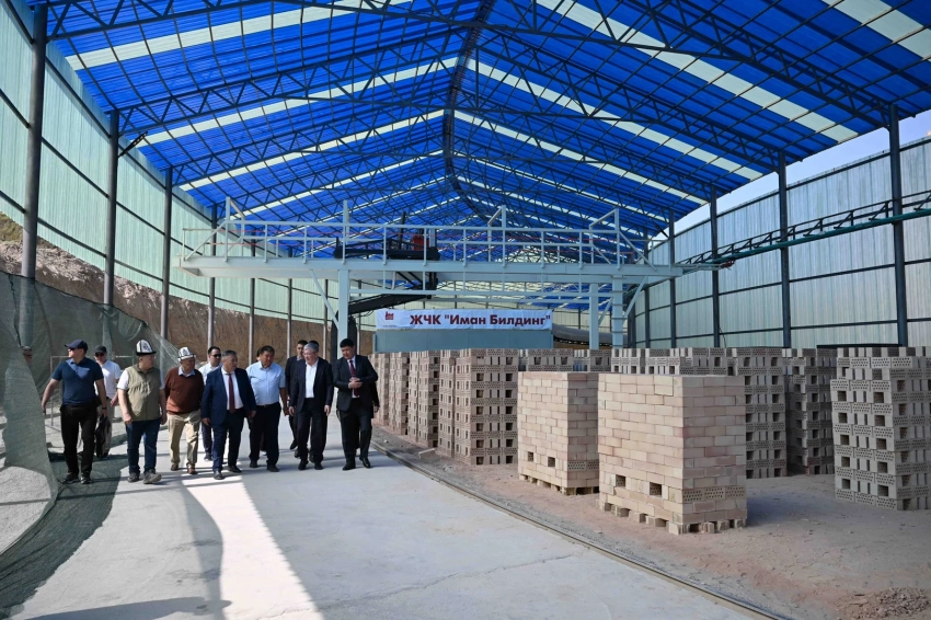 В Узгенском районе запустили завод по производству кирпича