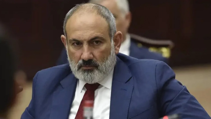Пашинян заявил о готовности инициировать изменения в Конституцию Армении для мирного договора с Азербайджаном