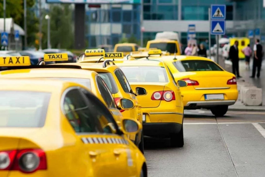 В Москве будут штрафовать таксистов за незнание города