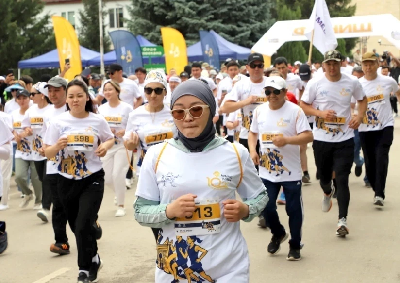 В Таласе прошёл международный марафон "Манас Деми-2025"