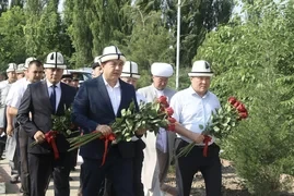 В Сузаке почтили память жертв июньских событий 2010 года