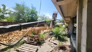 Падение крана в Бишкеке: строительство приостановлено, виновный оштрафован