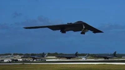 США перебрасывают бомбардировщики B-2 на тихоокеанский остров Гуам, - Reuters