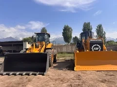 В Нарын передали спецтехнику почти на 17 млн сомов для содержания автодорог