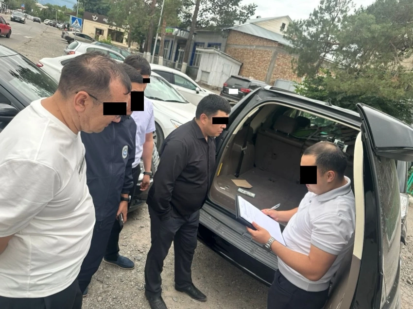 ГКНБ задержал специалиста ГУ «Унаа» за незаконную регистрацию автомашин