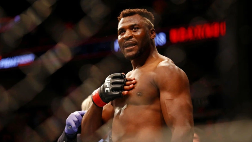 Временный чемпион UFC Аспиналл готов провести бой с Нганну