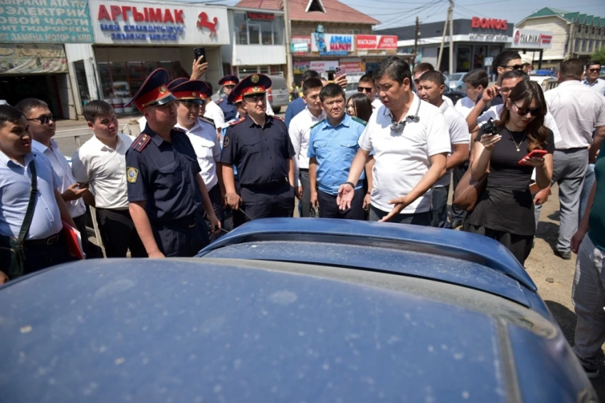 Мэрия взялась за рынок "Кудайберген". Уже выявили множество нарушений (фото)
