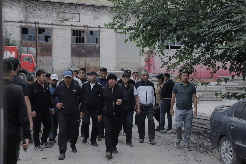 Мэр Оша потребовал ускорить ремонт и навести порядок на улицах
