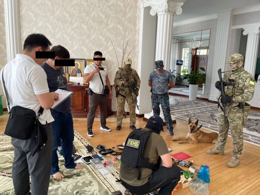 ГКНБ задержал цыганского барона и его родственников по подозрению в финансировании ОПГ Кольбаева