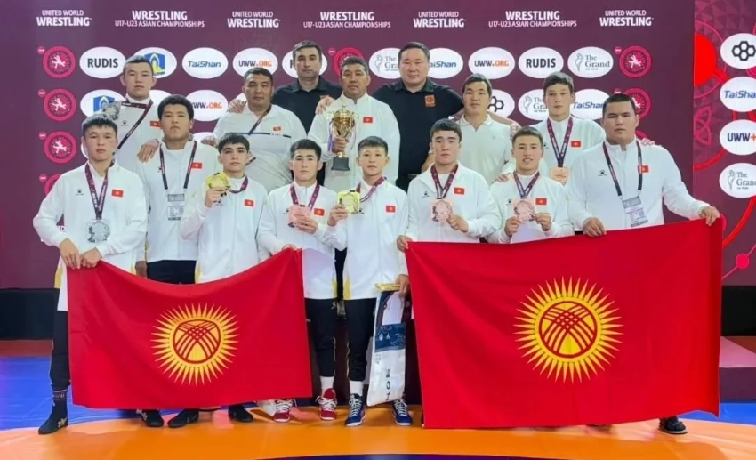Кыргызстанские спортсмены по вольной борьбе (U-17) завоевали медали на чемпионате Азии