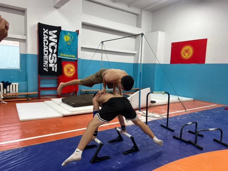 В Бишкеке прошёл чемпионат по воркауту