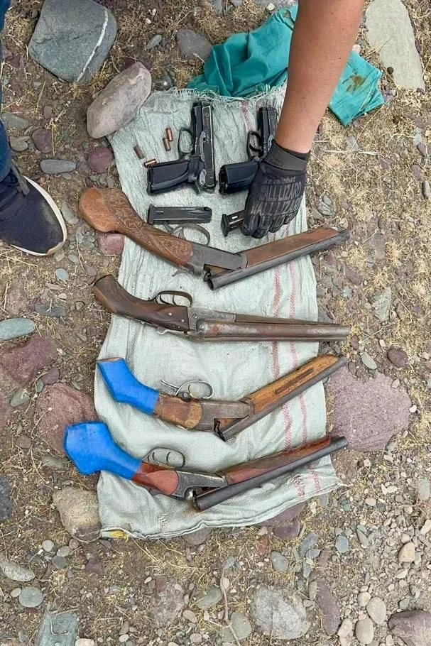 ГКНБ КР выявлен незаконный схрон оружия