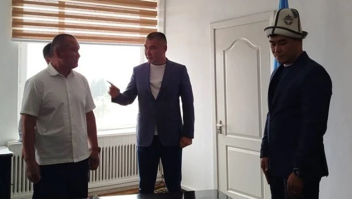 Каныбек Туманбаев подтвердил, что новый мэр Балыкчы - его двоюродный брат