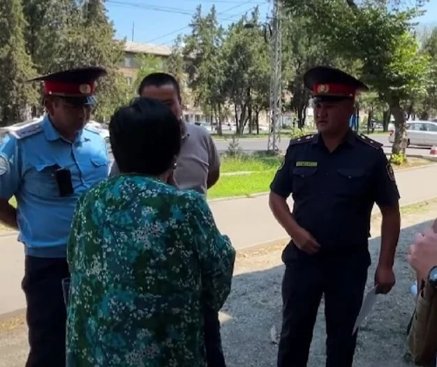 Активисткам в Бишкеке запретили проводить мирное собрание