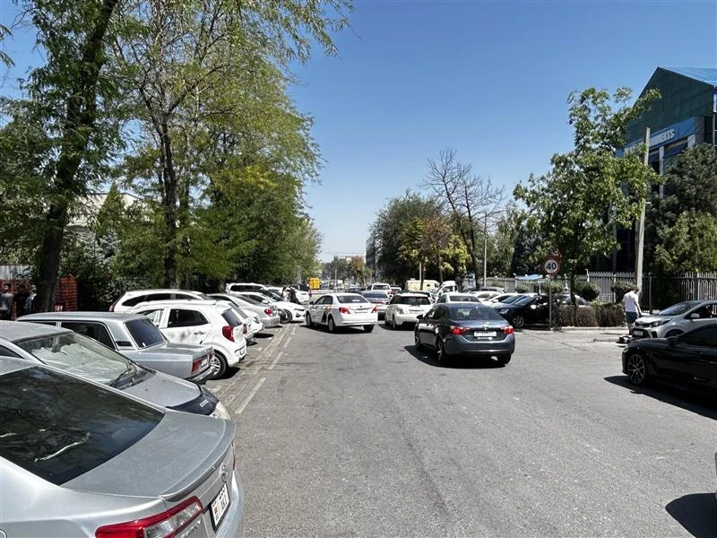 Улица Шопокова частично закрыта для проезда в двух местах