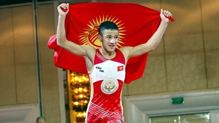 Борцы из Кыргызстана принимают участие в чемпионате мира в Греции