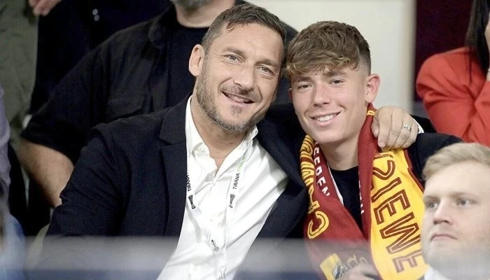 Сын Франческо Тотти завершил карьеру футболиста