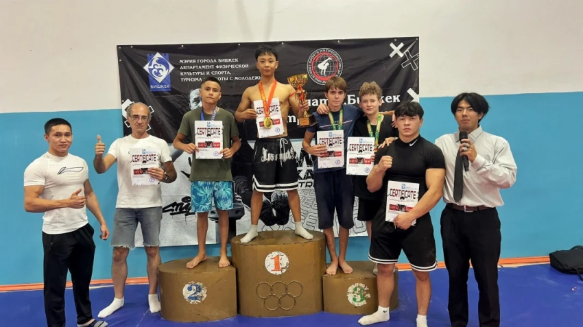 В Бишкеке прошёл чемпионат по воркауту