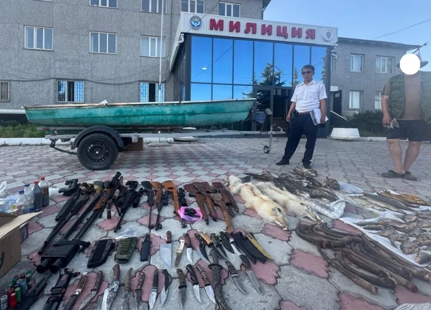 Милиция Балыкчы изъяла крупную партию оружия, браконьерские сети и браконьерский улов