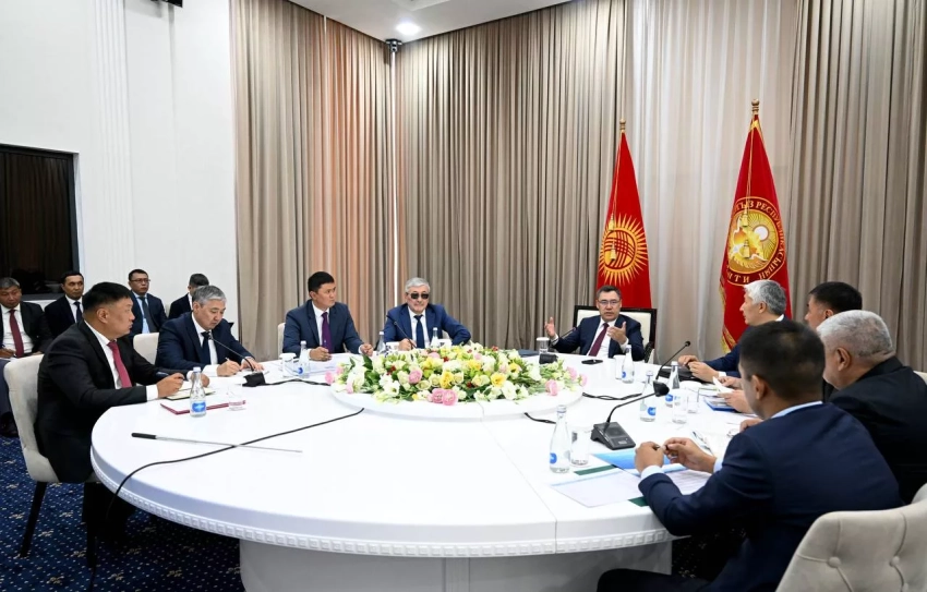 Садыр Жапаров провел рабочее совещание по строительству горнолыжного кластера «Ала-Тоо Резорт»