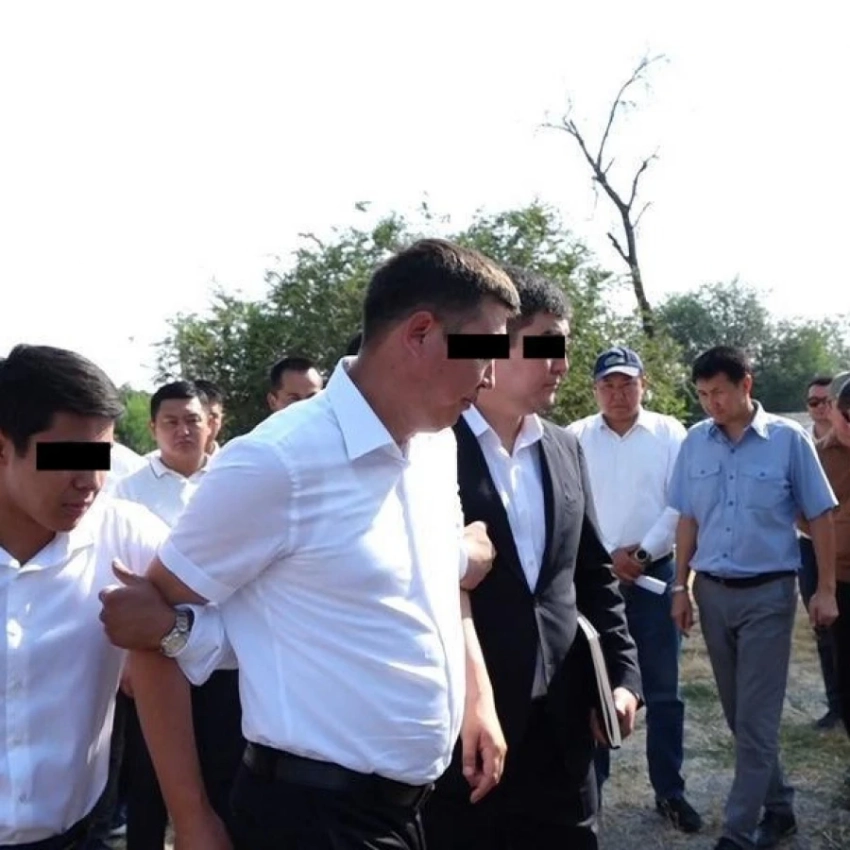 Феликс Кулов прокомментировал публичные задержания чиновников-коррупционеров