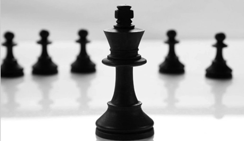 Досым Сатпаев: Когда президент решает проблемы уровня акима — это признак порочной системы госуправления