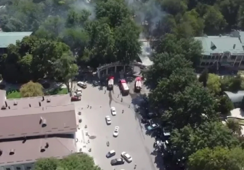 Пожар вспыхнул в зоне отдыха «Токтогул» в Джалал-Абаде