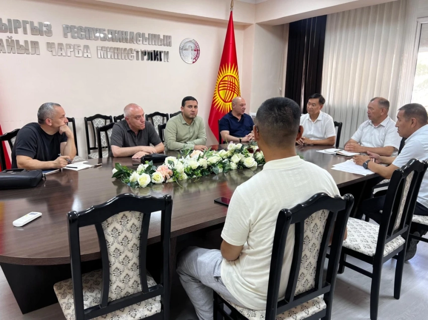 С Азербайджаном обсудили строительство комбикормового завода