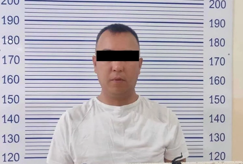 Инспектора Патрульной милиции УВД г.Ош задержали во время утреннего развода личного состава