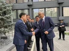 Министр строительства Узбекистана прибыл в Кыргызстан для участия в праздновании 100-летия Минстроя КР
