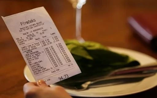 В Кыргызстане хотят отменить 15% за обслуживание в кафе и ресторанах
