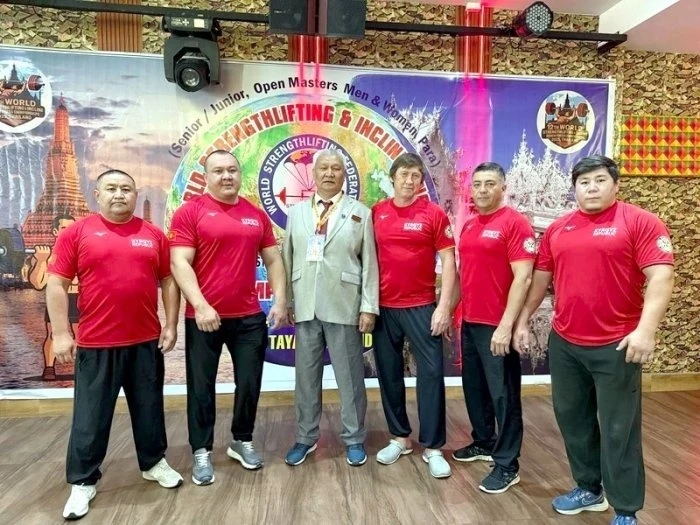 Кыргызстан успешно выступил на XII чемпионате мира по стренглифтингу