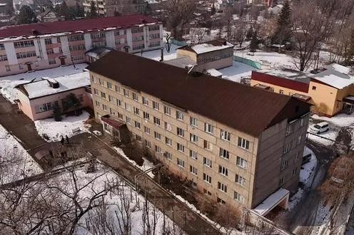 Двоих чиновников уволили после попытки переселить воспитанников детского дома из Алматы