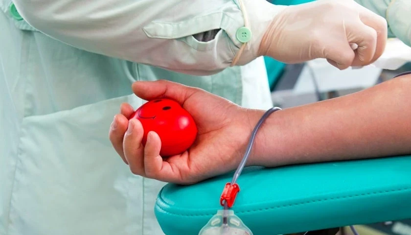 Кыргызстану нужно 280 тысяч доноров в год для нужд медицины
