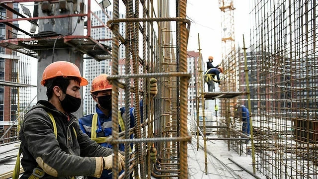 Минтруда России предложило сократить квоты для мигрантов в девяти отраслях