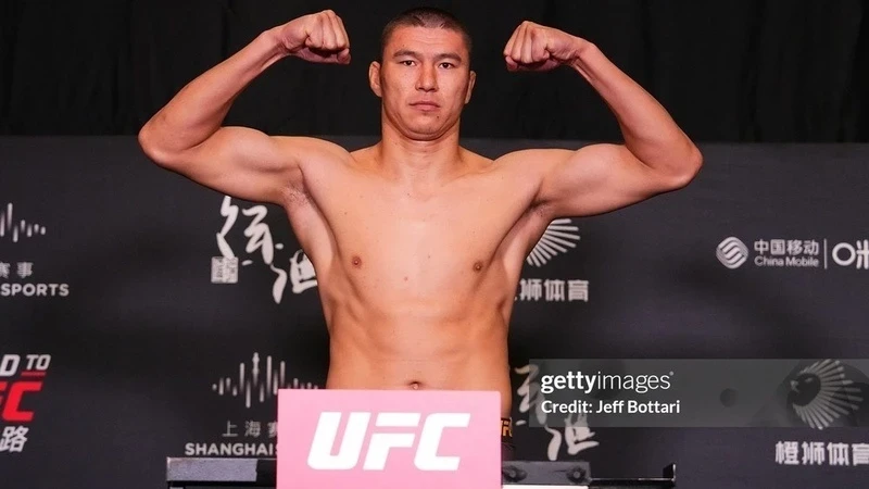 Уран Сатыбалдиев успешно прошел взвешивание перед боем в UFC