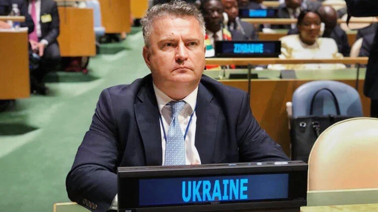 Зеленский готов обсуждать вопрос территорий только с Путиным, - замглавы МИД Украины