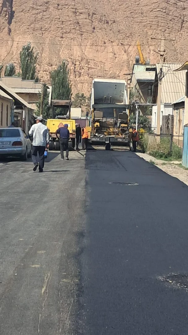 В Нарыне заасфальтированы 16 внутренних улиц