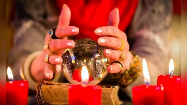 В Таджикистане ввели наказание за обращение к услугам гадалок и колдунов