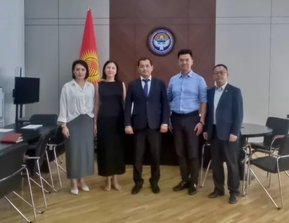 В Кыргызстане планируют создать Кыргызско-китайский центр по традиционной медицине