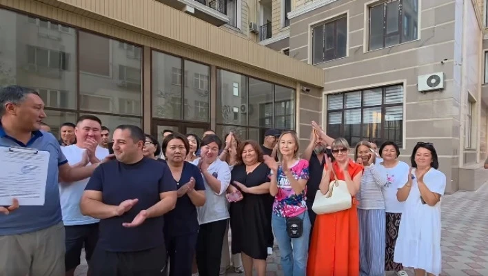 "Мужчина сказал, мужчина сделал". Минстрой ввел в эксплуатацию один из домов в Бишкеке