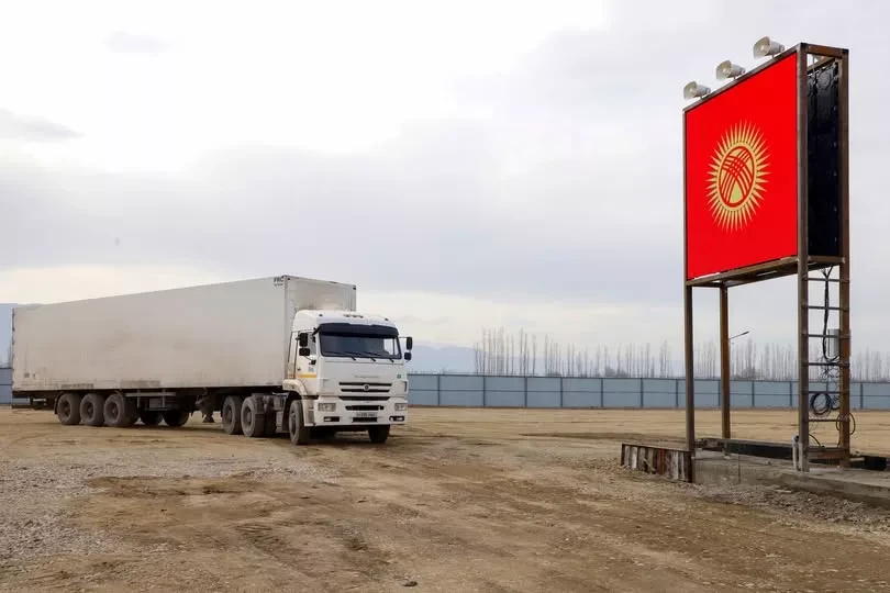 С 1 сентября 2025 года на пункте пропуска «Кызыл-Кыя автодорожный» заработает система электронной очереди