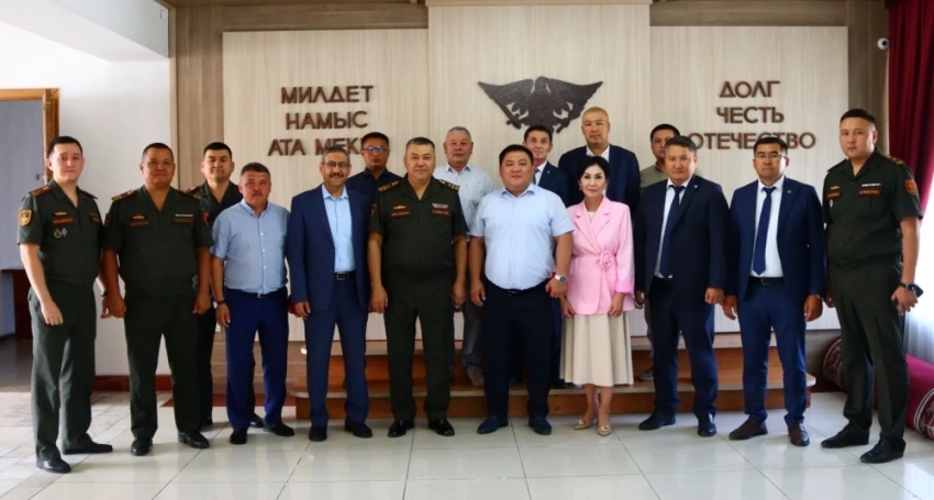В Минобороны Кыргызстана отметили праздник строителей